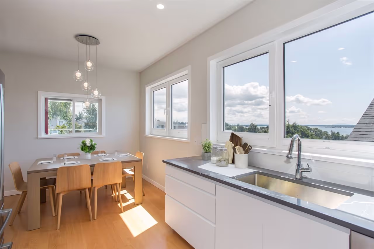 Lim Residence gallery image 12