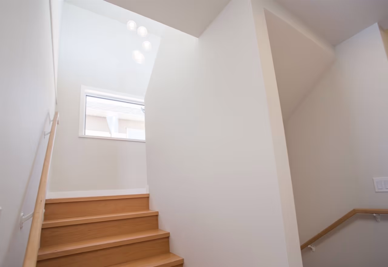 Lim Residence gallery image 25